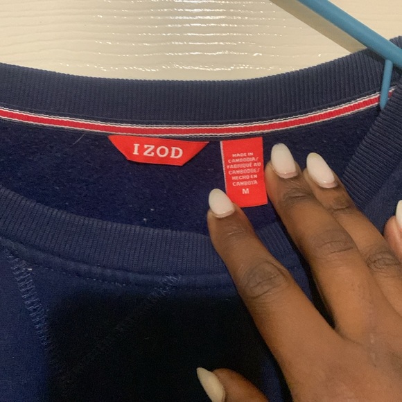 Izod sweatshirt - Picture 2 of 4